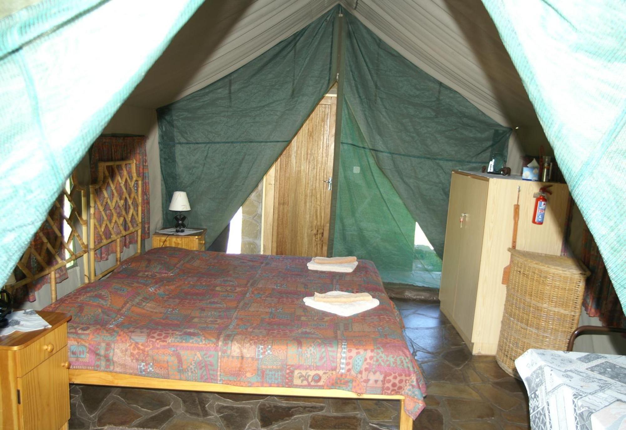 Etusis Lodge Usakos Luaran gambar