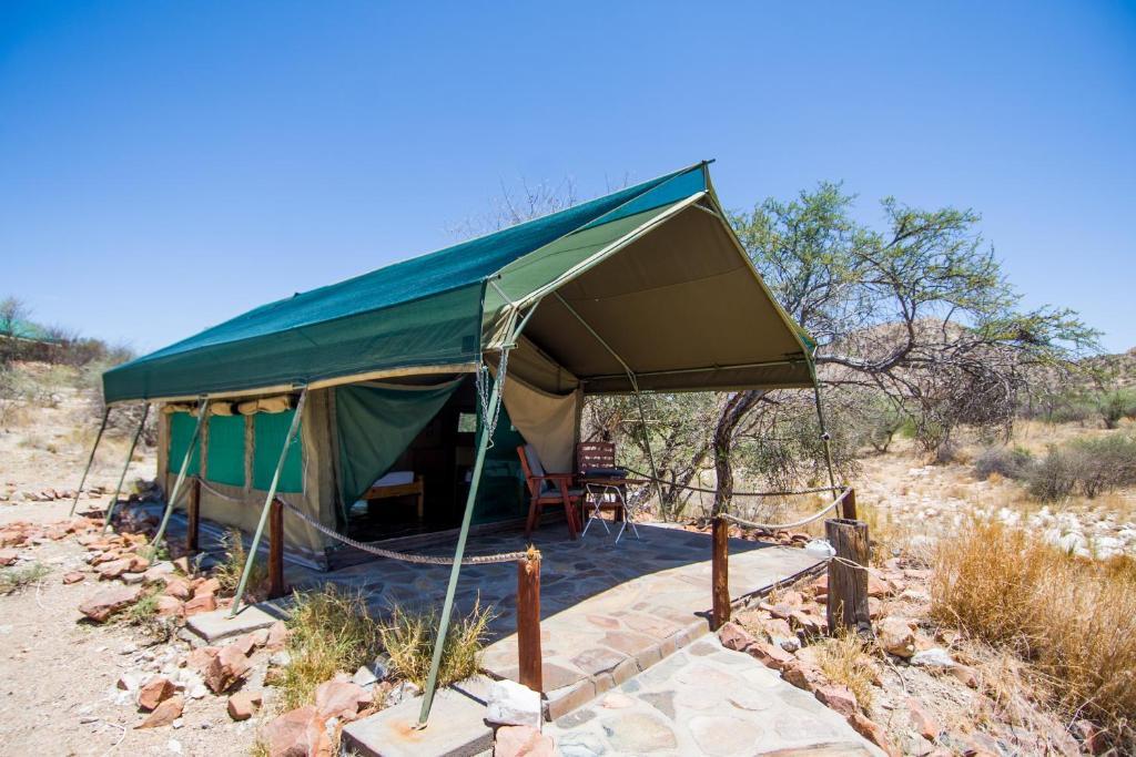 Etusis Lodge Usakos Luaran gambar