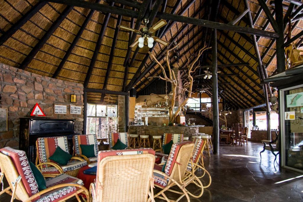Etusis Lodge Usakos Luaran gambar