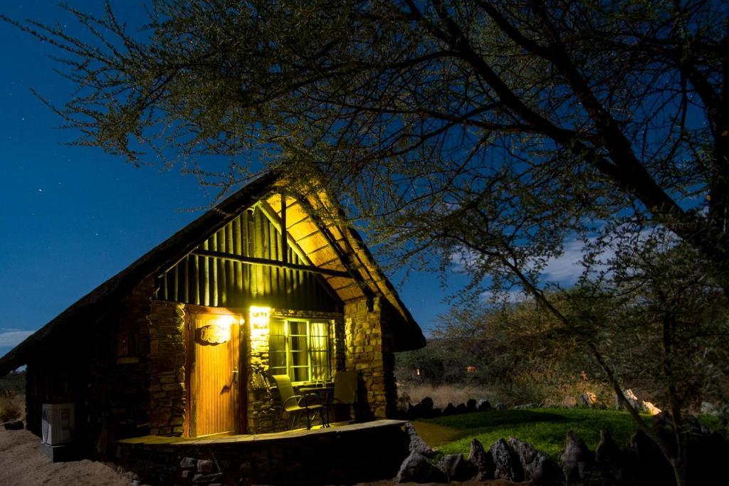 Etusis Lodge Usakos Luaran gambar