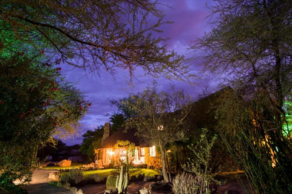 Etusis Lodge Usakos Luaran gambar