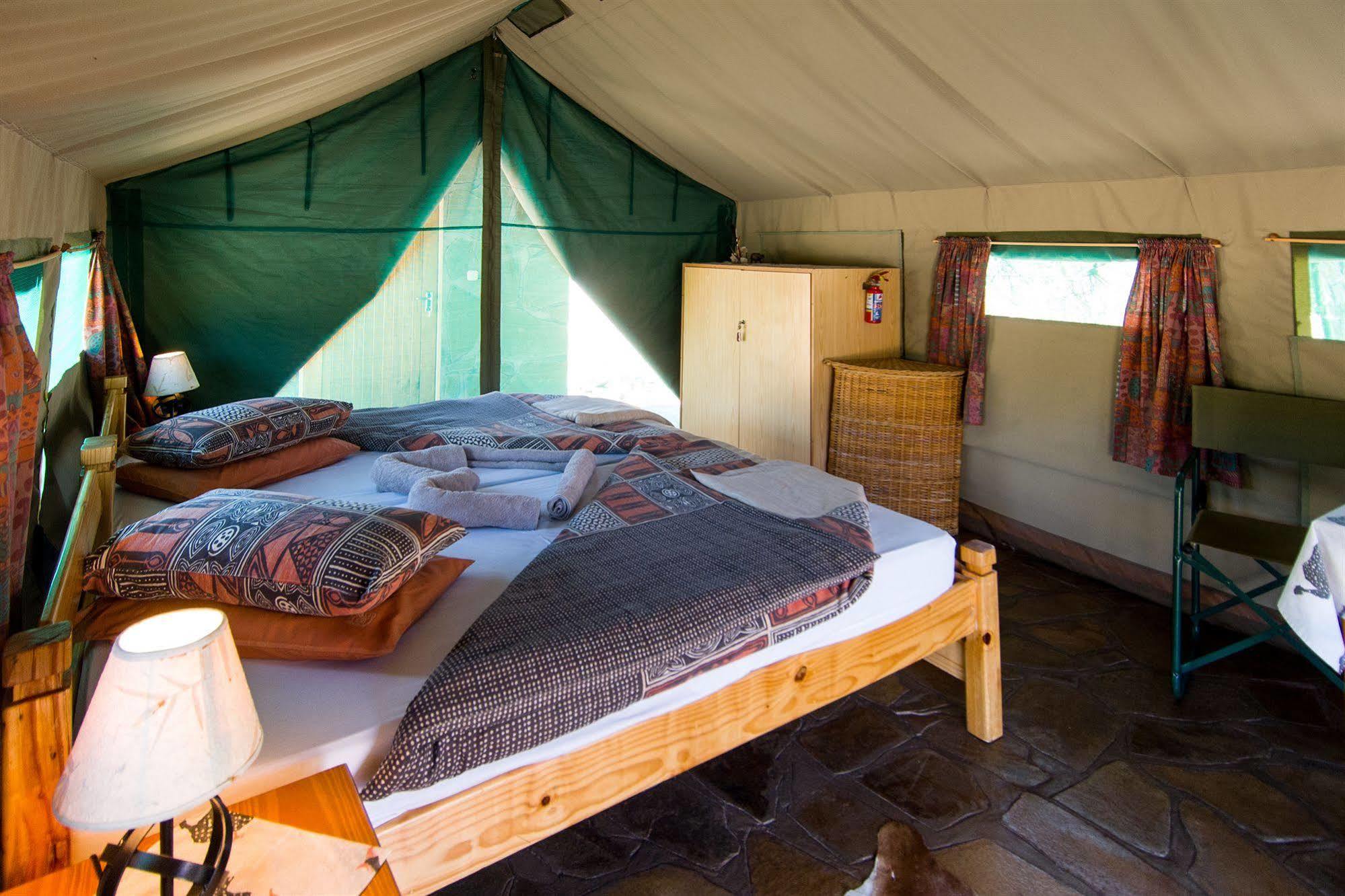 Etusis Lodge Usakos Luaran gambar