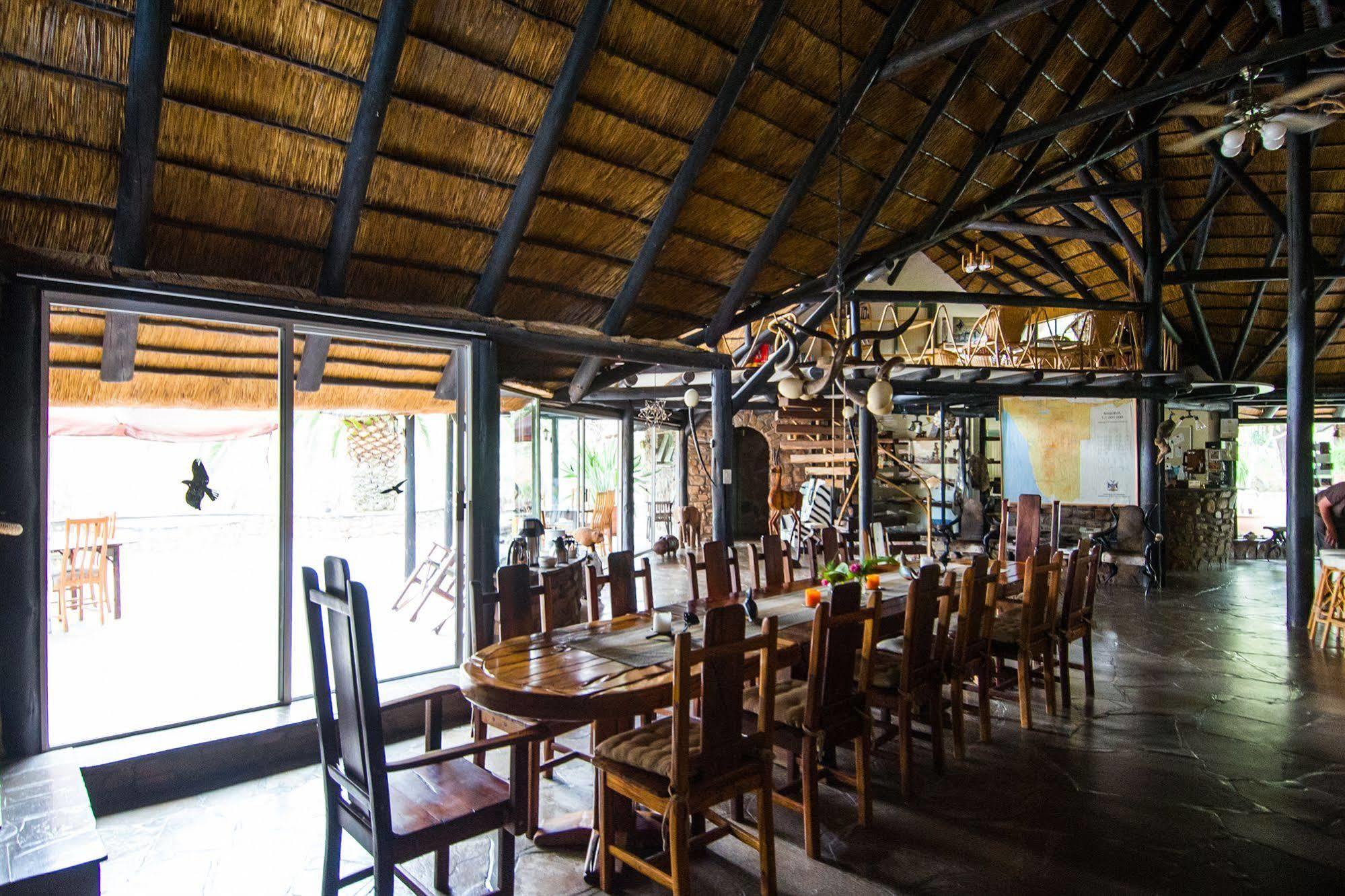 Etusis Lodge Usakos Luaran gambar