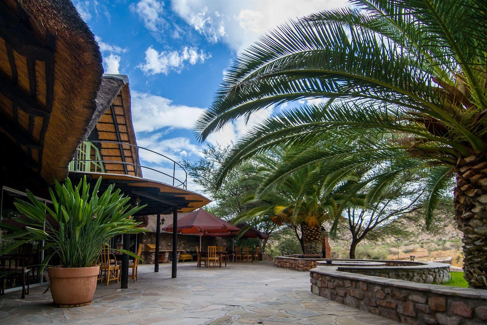 Etusis Lodge Usakos Luaran gambar