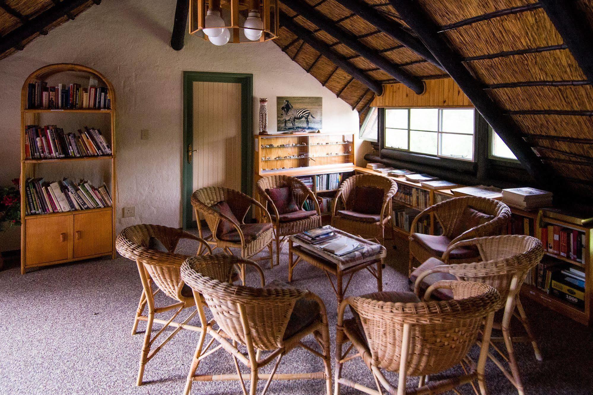 Etusis Lodge Usakos Luaran gambar
